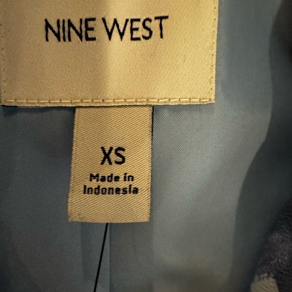 Nine West Blue and Yellow Floral Jacket - Picture 2 of 2